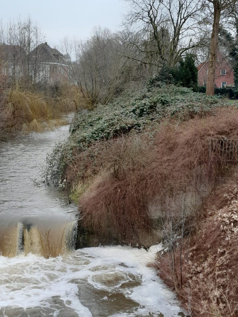 Ausbach vor Arbeitsbeginn